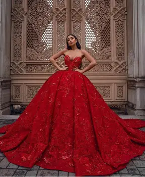 Punane olkaimeton beaded ehitud pitsi 3D applique kohev pulm kleit, tanssiaiset kleit